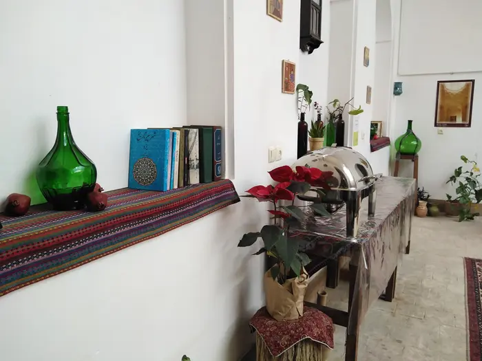 اقامتگاه سنتی ترمه - اتاق سه تخته - حیاط