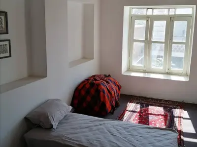 بومگردی نیمروز سروستان - واحد زمستان نشین