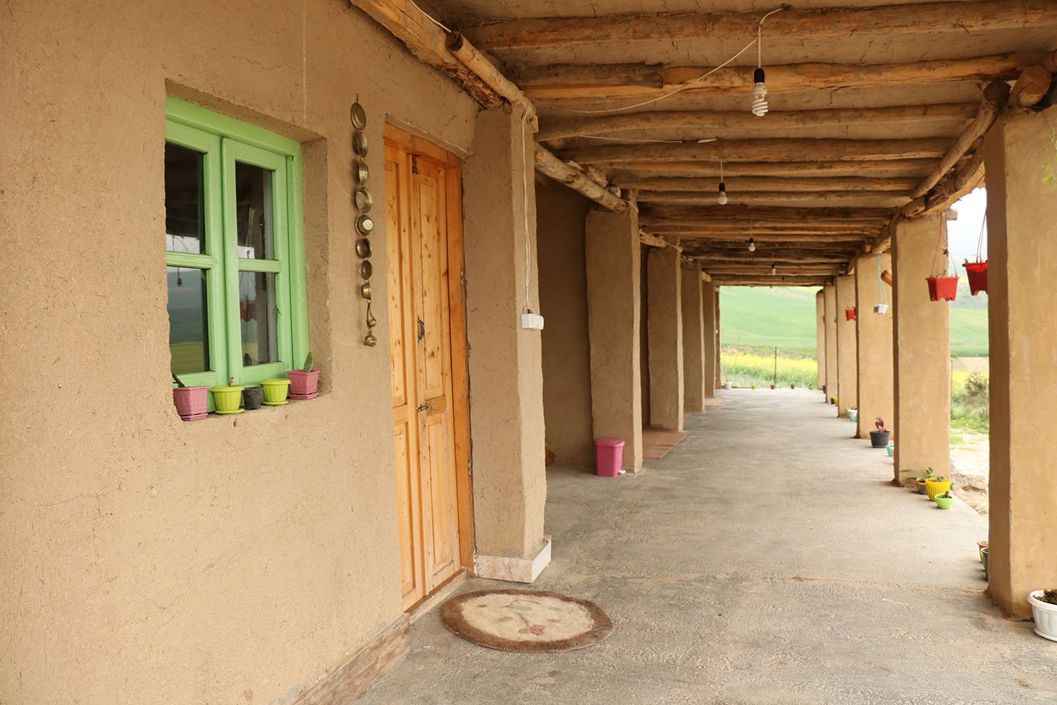 ده پدربزرگ - واحد 1 - نمای بیرون