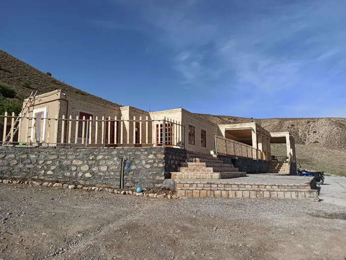 بوم گردی گل عاشق - بید ۴ - نمای بیرون