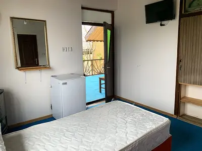 بومگردی عنبر بو - واحد 8