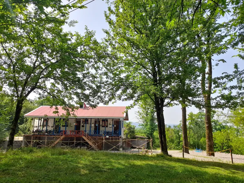 بوم گردی عطارد - واحد 4 - نمای بیرون