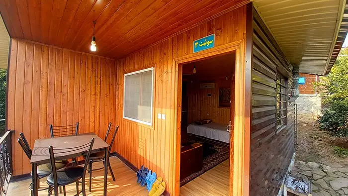 کلبه یک خوابه ملک۳ - ورودی کلبه