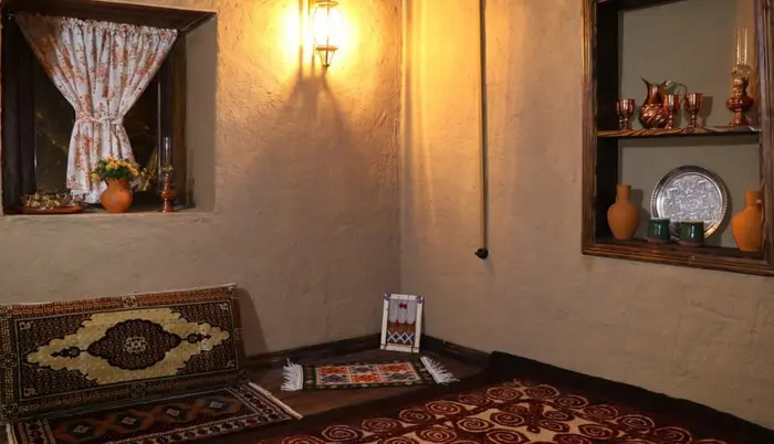 بوم گردی آوای باران - اتاق طبقه پایین - اتاق