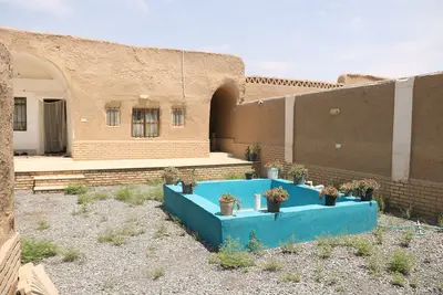 بومگردی خانه کله - واحد دو