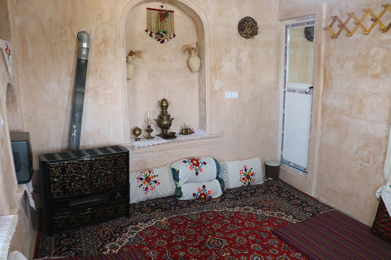 کوچه باغ باصفا واحد 2