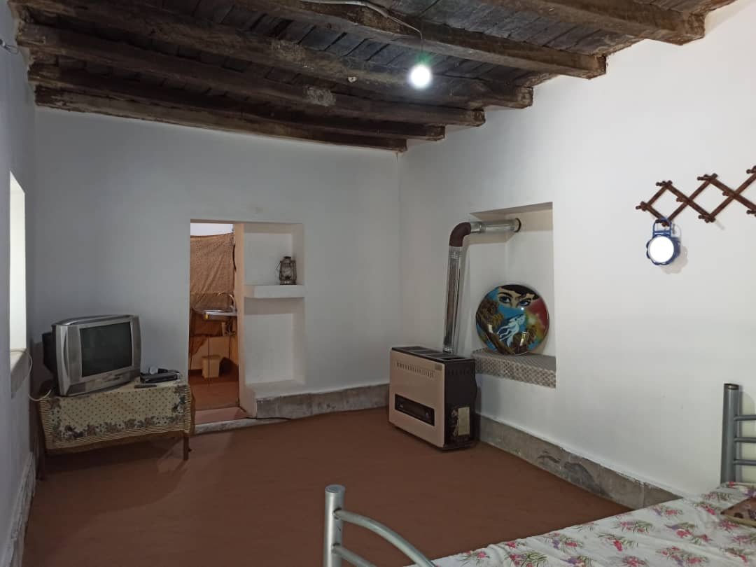بوم گردی چشمه سعدی - واحد ۱ - اتاق
