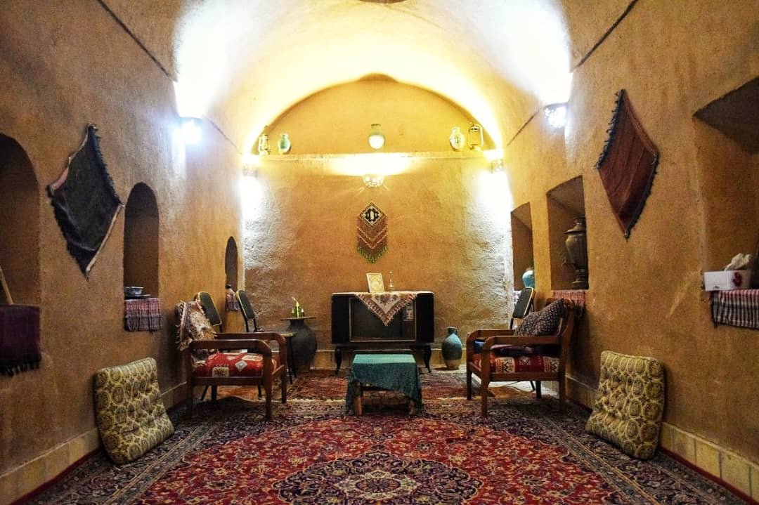 اقامتگاه سنتی رستم 1 - هوشمند
