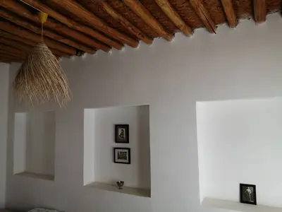 بومگردی نیمروز سروستان - واحد زمستان نشین