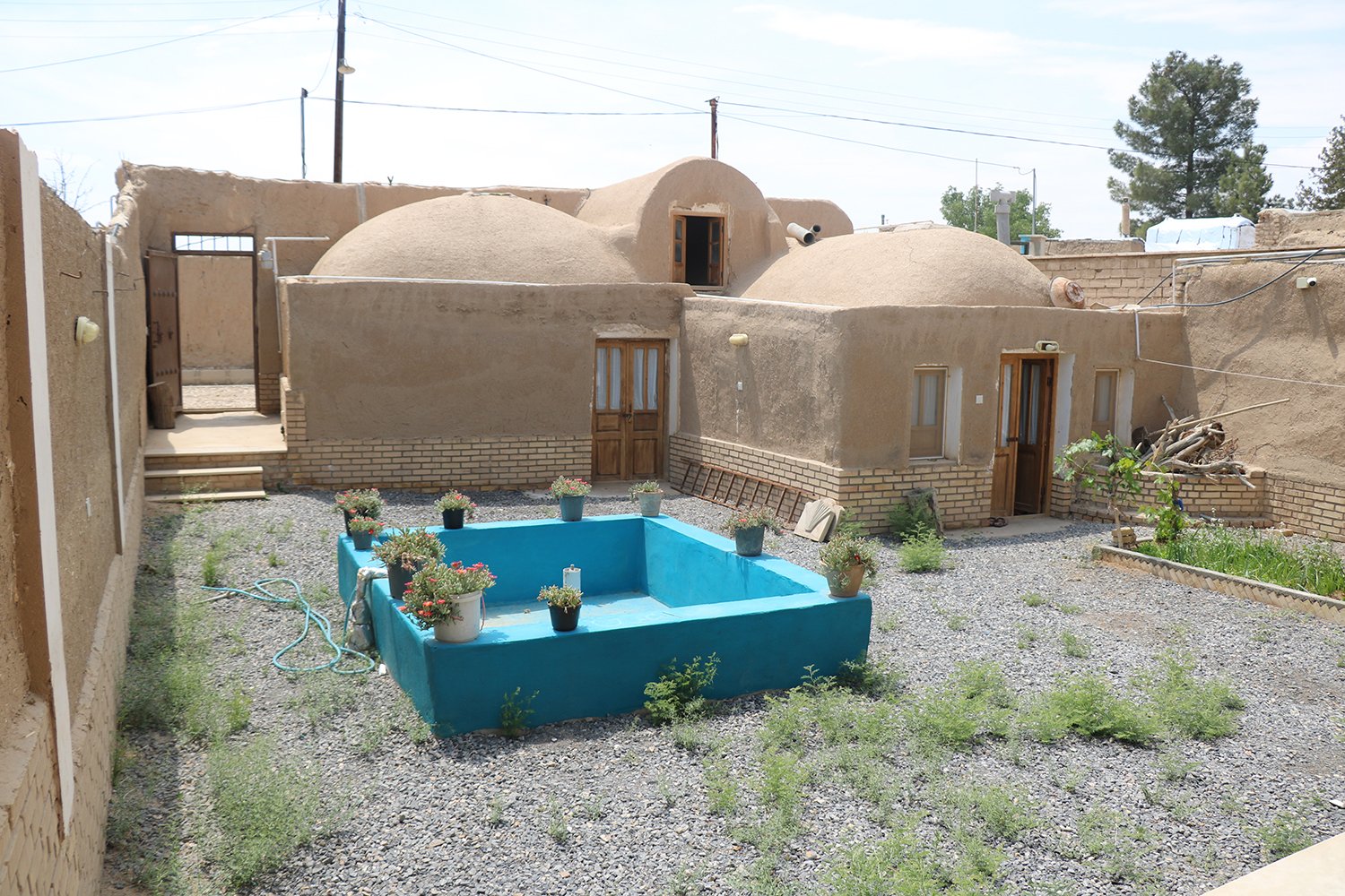 بوم گردی خانه کله - واحد 3 - حیاط