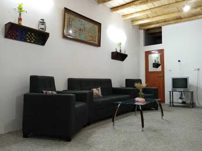 اقامتگاه سنتی شهربانو - واحد اقاقیا - مبلمان