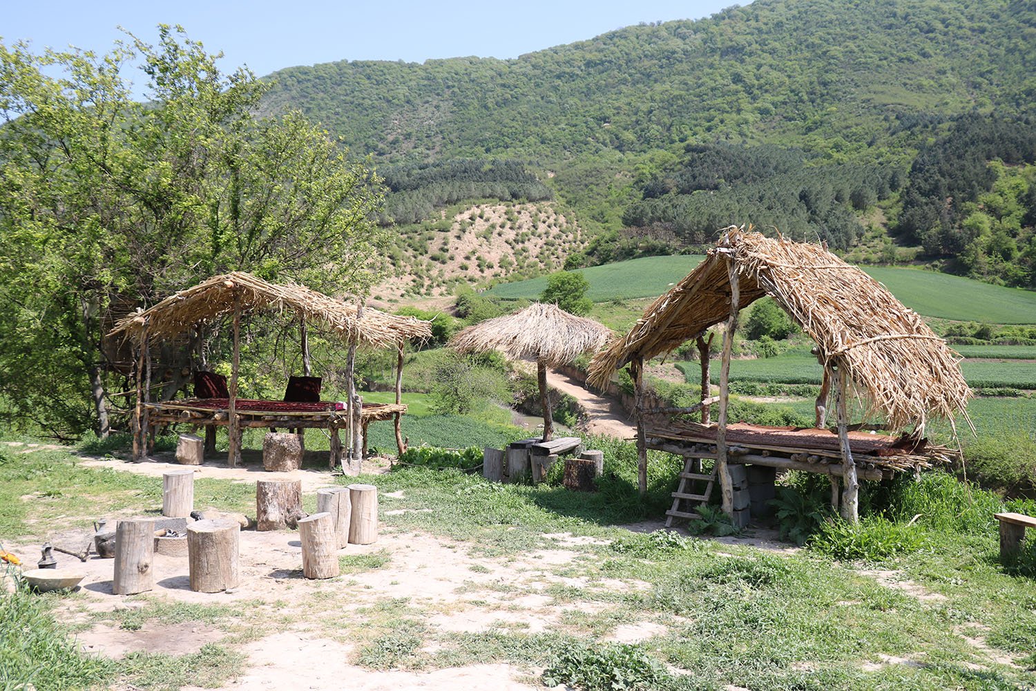 اقامتگاه سنتی ترکمن یاشار - اتاق پنج نفره سنتی