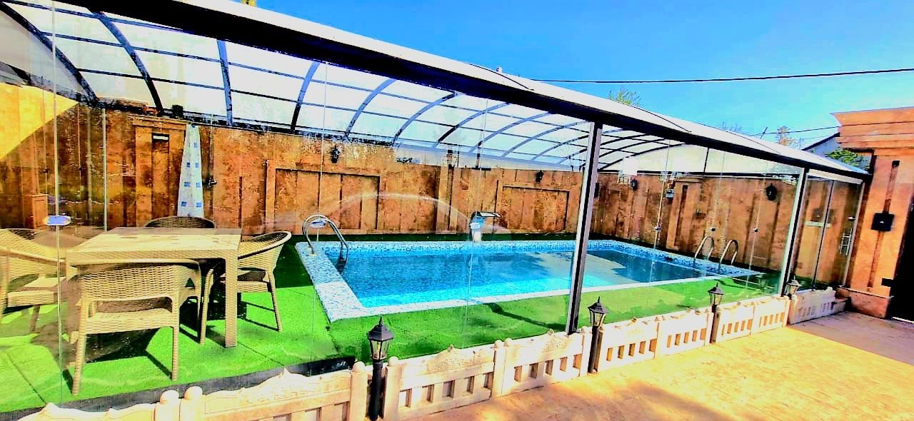 ویلا سه خوابه استخردار سرپوشیده عمارت زرین