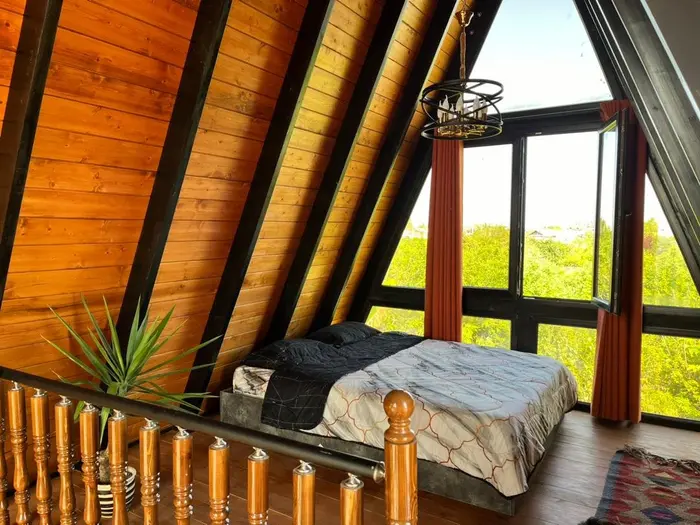 کلبه دوخوابه استخردار آبگرم مریجان