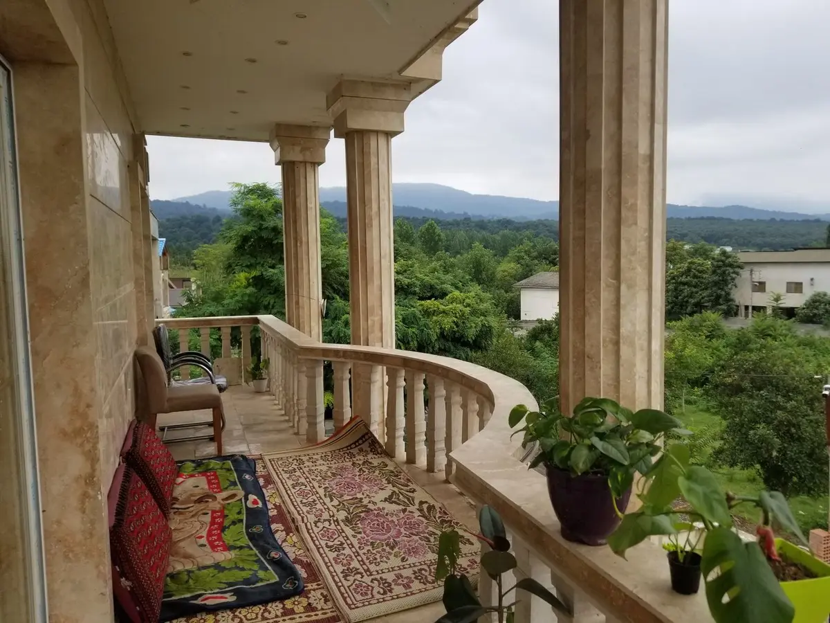 ویلا دوخوابه بهار هشتم - نمای جنگل از تراس ویلا