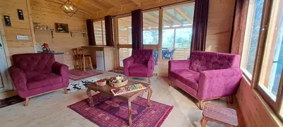 کلبه دوخوابه جنگلی جکوزی دار بلوط 1