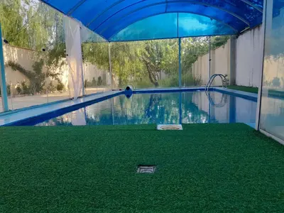 ویلا دوخوابه استخردار آبگرم درختی گلها