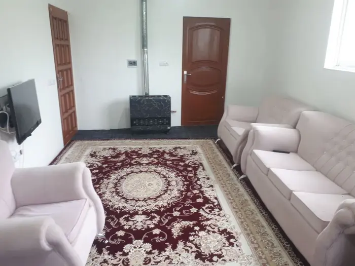 کلبه یک خوابه جنگلی آرتا طاها - پذیرایی