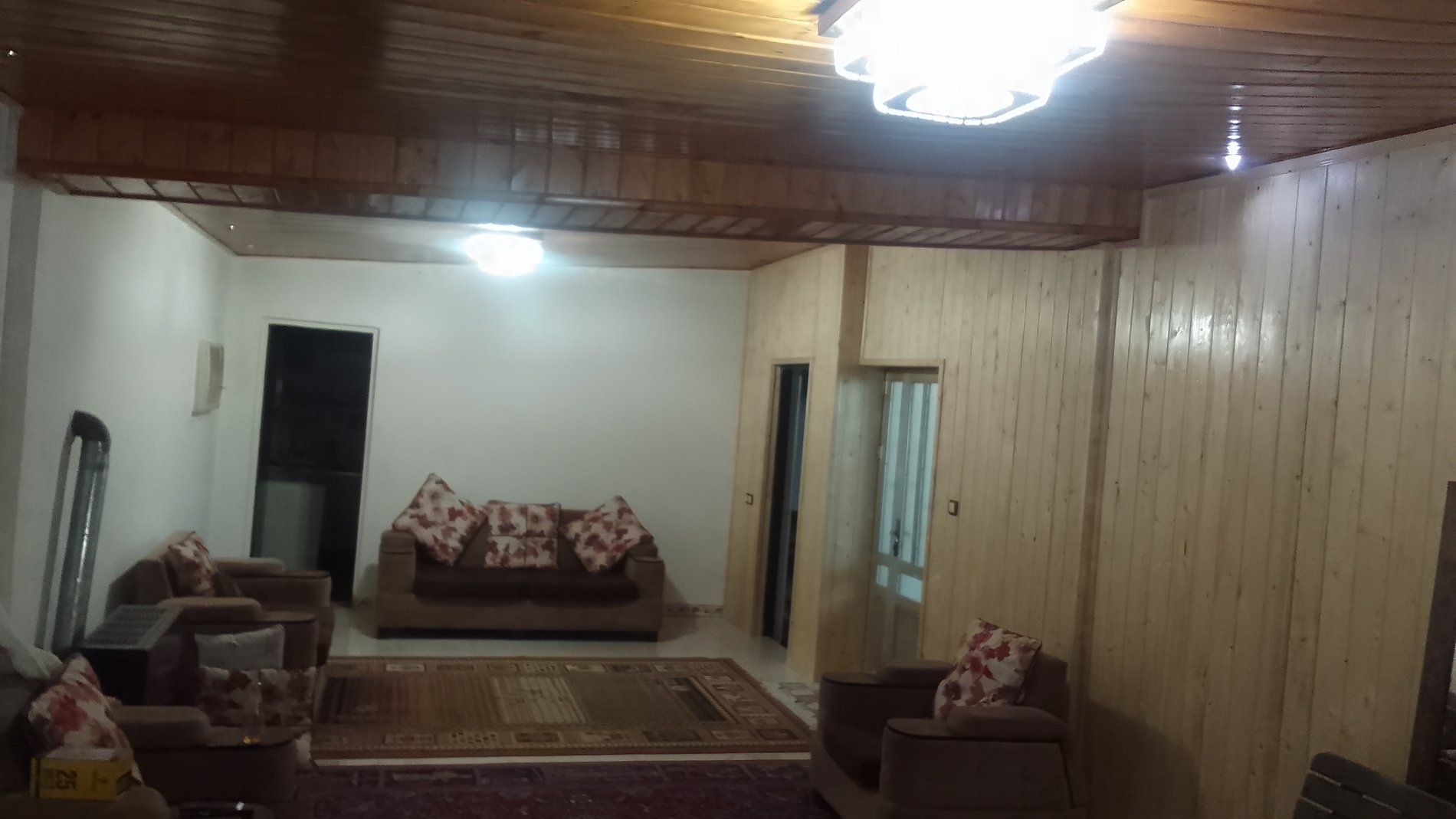 ویلا یک خوابه استخردار آبگرم خواجوی