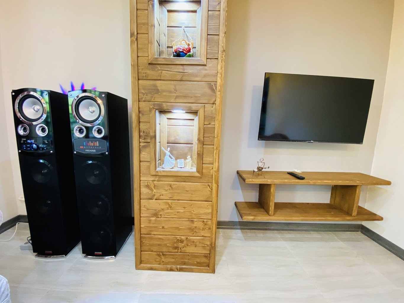 ویلا دوخوابه رودخانه 1 - سیستم صوتی و تصویری