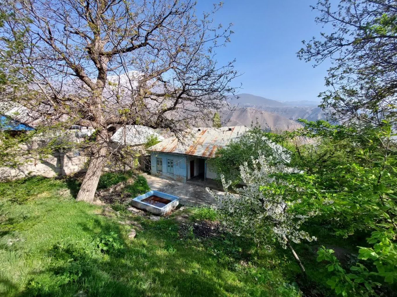 دوخوابه کوهستانی گیلاس