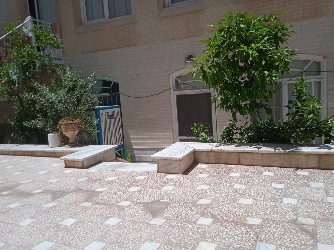 آپارتمان یک خوابه گلخونه دلباز ۱