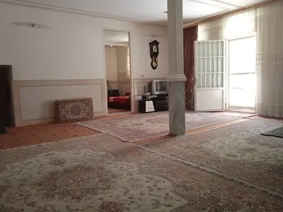 آپارتمان یک خوابه گلخونه دلباز ۱