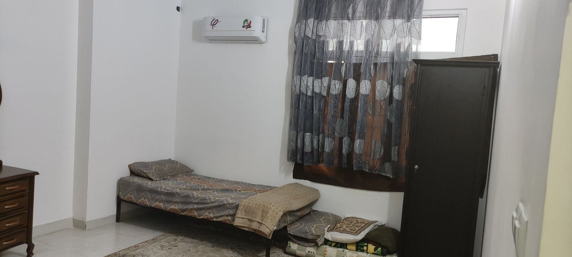 آپارتمان دوخوابه انقلاب 1