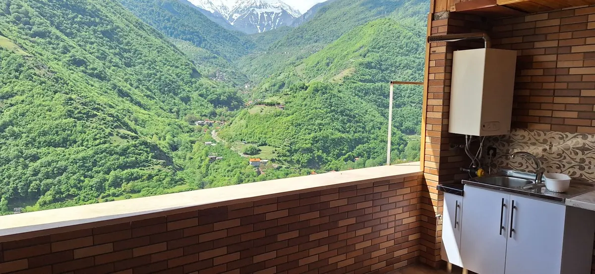 آپارتمان دوخوابه جنگلی چوبی رادمهر