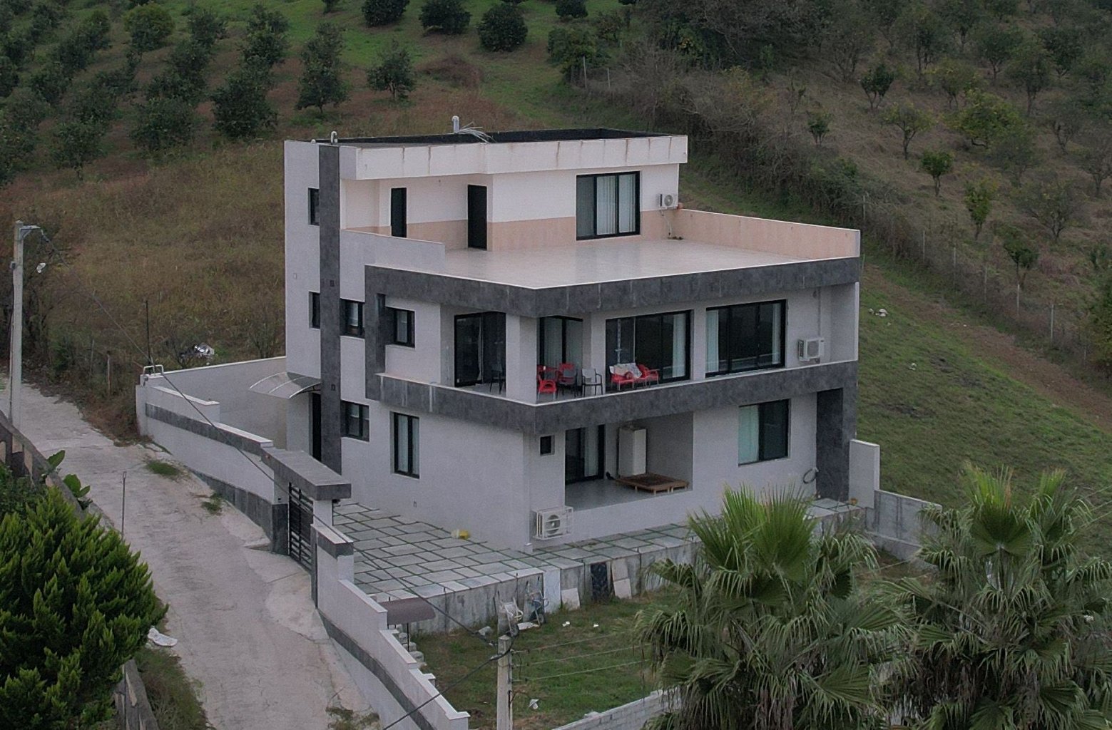 ویلا سه خوابه جنگلی دانش 13