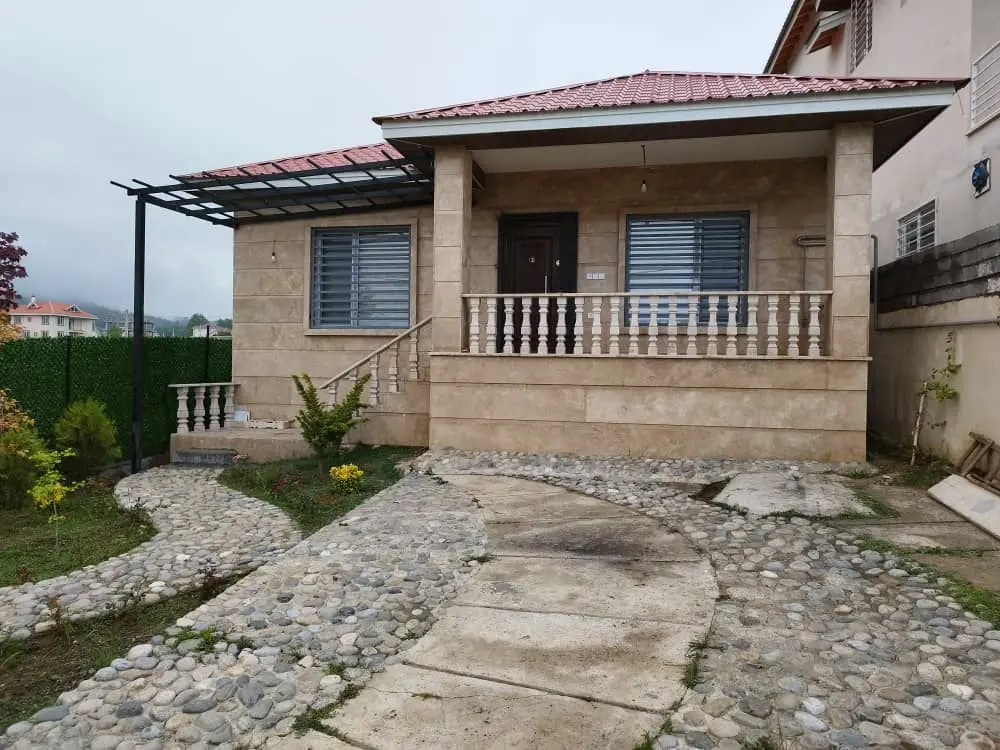 ویلا دوخوابه کوهستانی مهر - نمای اصلی ویلا نوساز