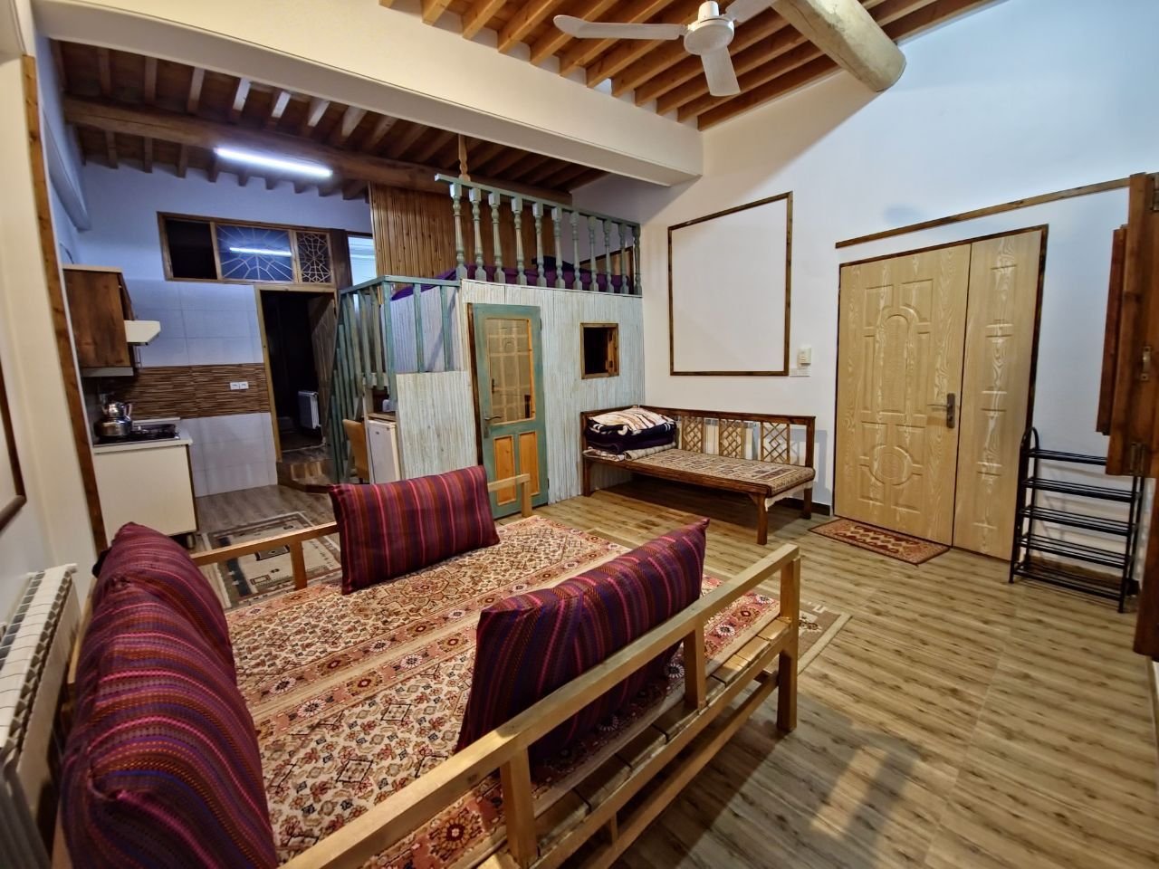 اقامتگاه سنتی سه خوابه نمازی