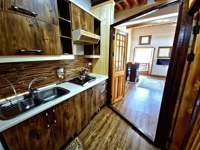 اقامتگاه سنتی دوخوابه کوهستان 2