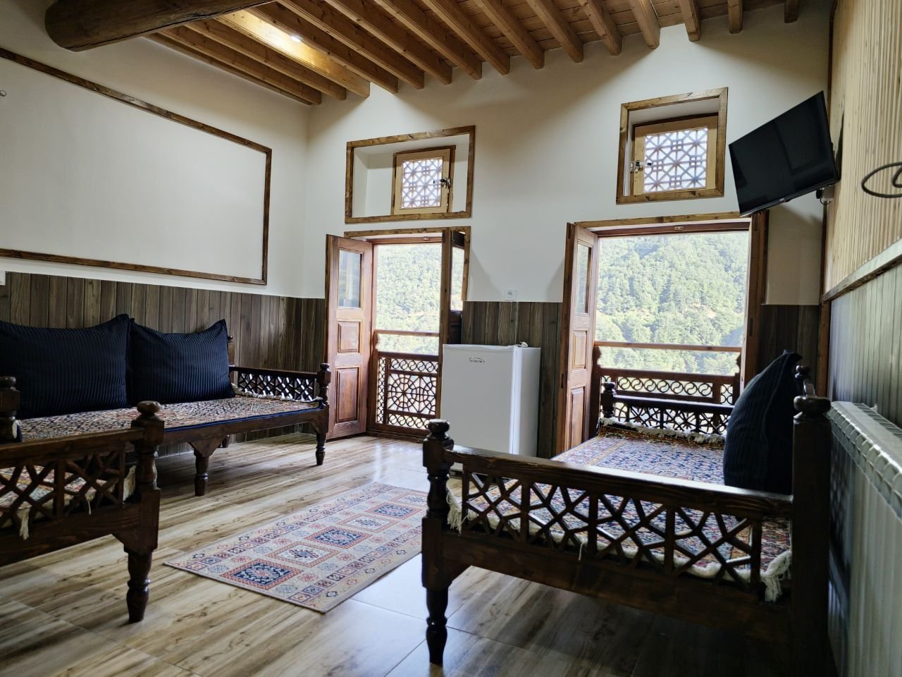 اقامتگاه سنتی سه خوابه پرزیدنتال