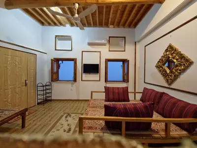 اقامتگاه سنتی سه خوابه نمازی