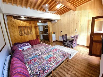 اقامتگاه سنتی دوخوابه کوهستان 2