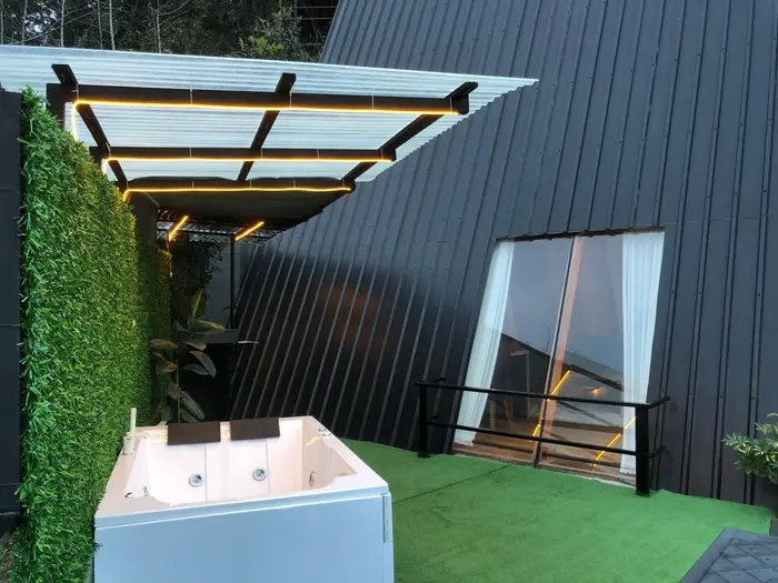 کلبه یک خوابه جنگلی جکوزی دار آلفا