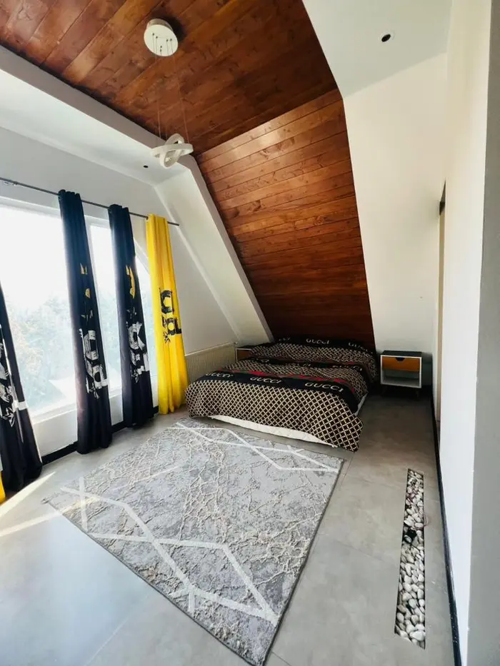 ویلا سه خوابه دوبلکس سوئیسی استخردار آبگرم دریایی