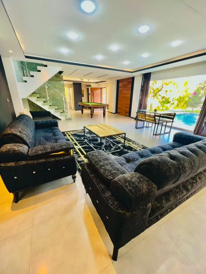 ویلا سه خوابه دوبلکس سوئیسی استخردار آبگرم دریایی