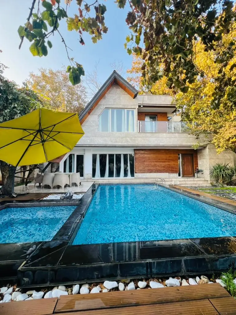 ویلا سه خوابه دوبلکس سوئیسی استخردار آبگرم دریایی