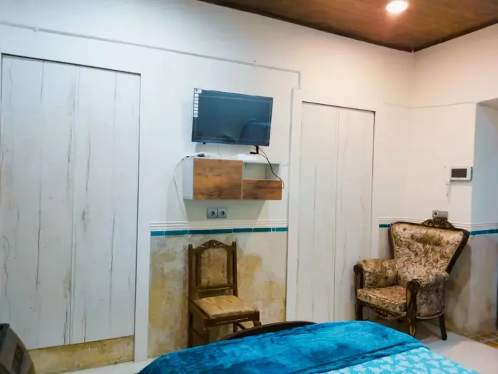 اقامتگاه سنتی قوام - واحد آبی