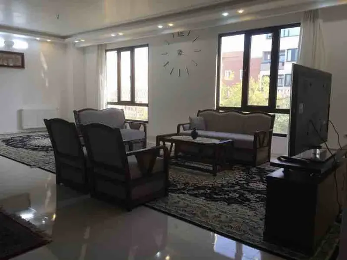 آپارتمان سه خوابه نوبرا - پذیرایی