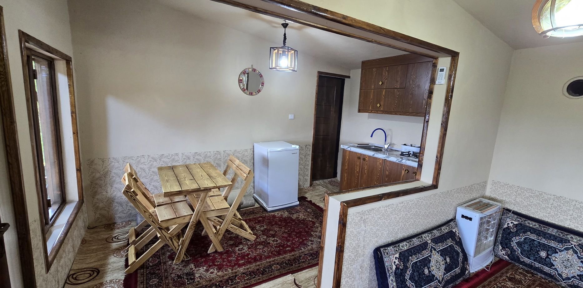 کلبه فلت جنگلی جکوزی دار صنوبر