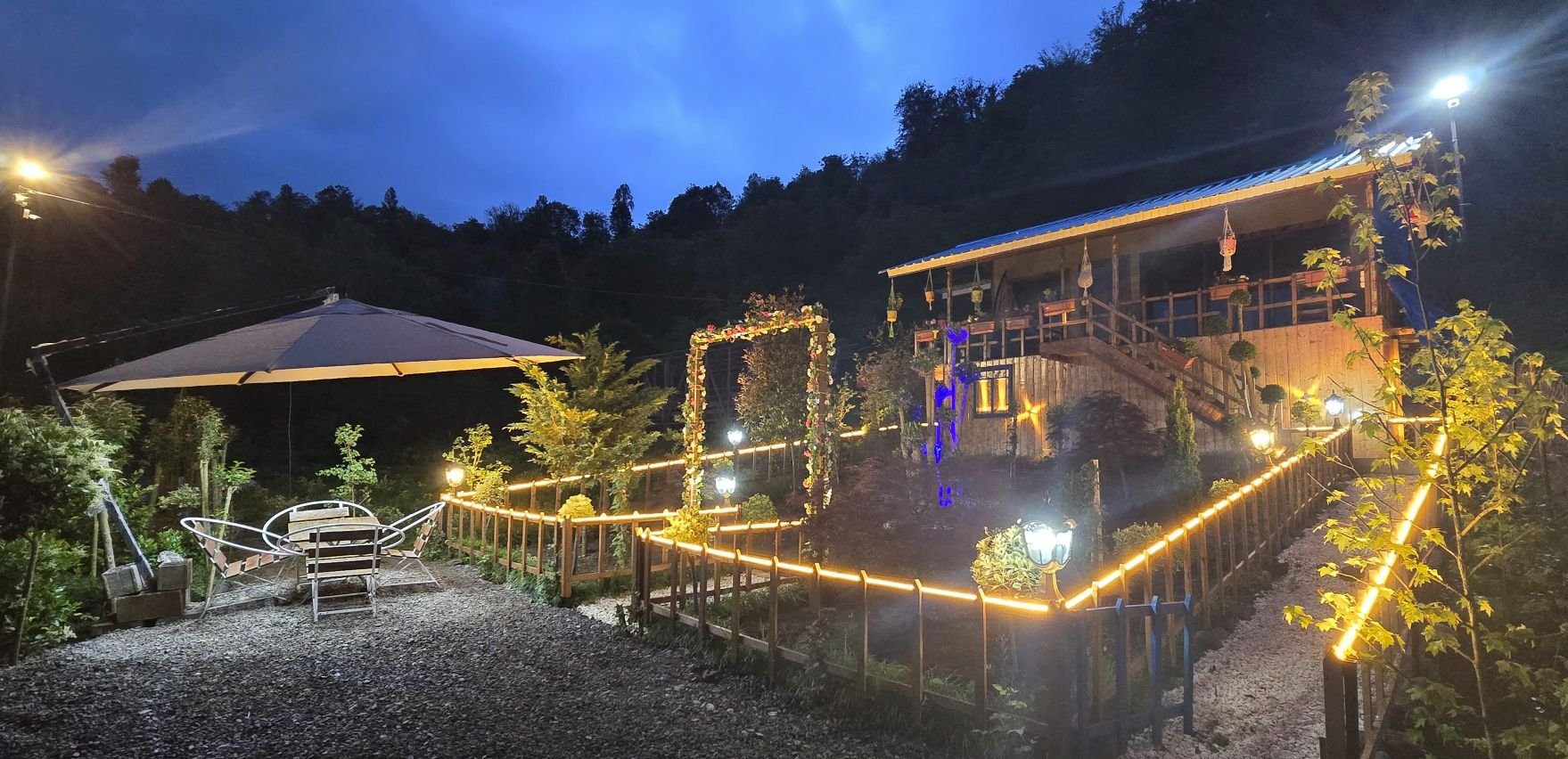 فلت جنگی صنوبر