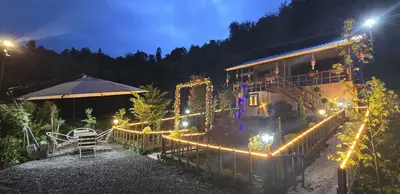 کلبه فلت جنگی صنوبر