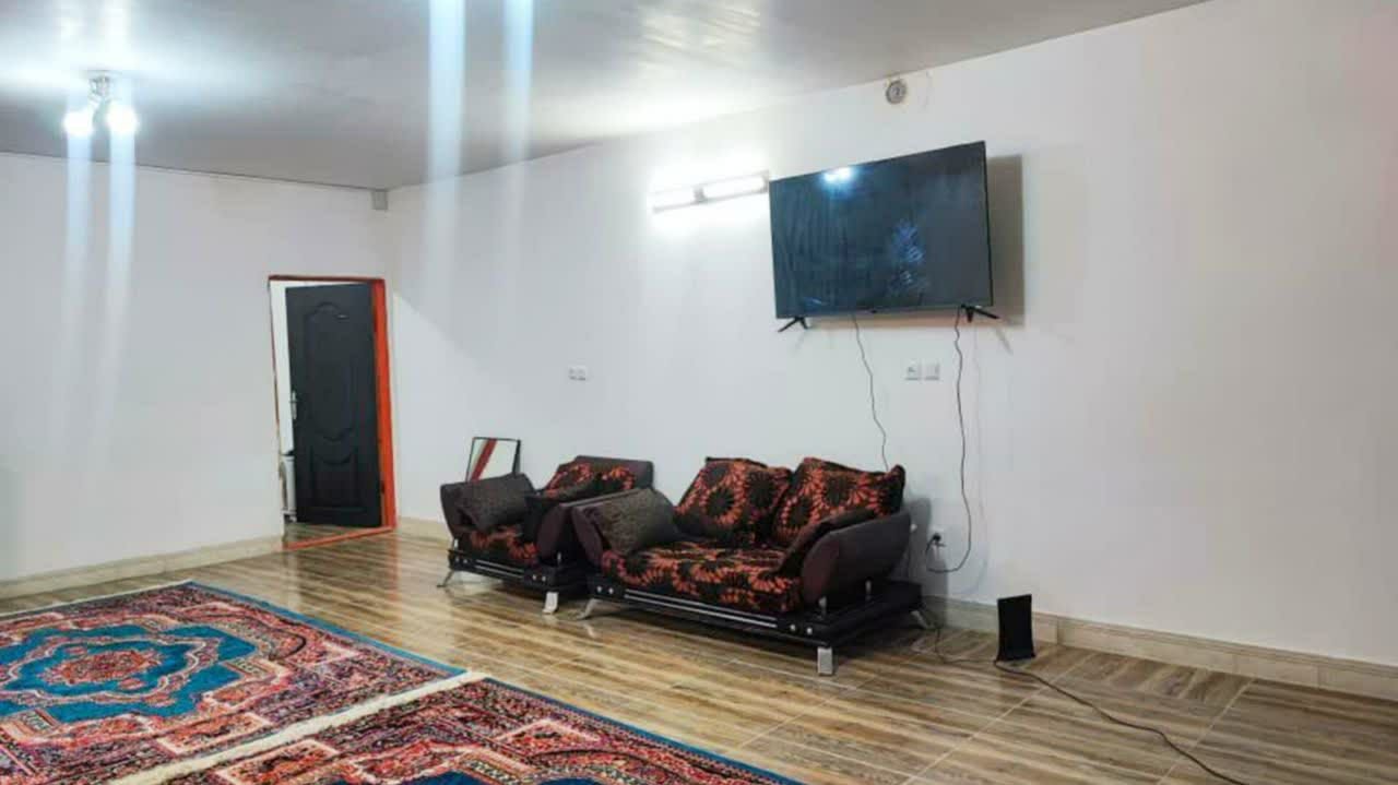 ویلا یک خوابه استخردار آبگرم زرین