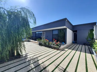 ویلا دوخوابه سرسبز 11