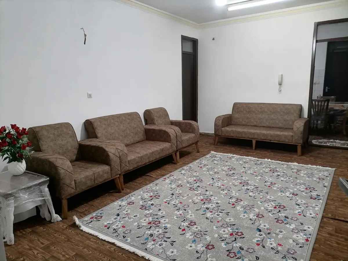 ویلا دوخوابه کیان و نیکان ۱ - هال(پذیرایی).مبل ۷نفره.امکانات نو.کولر.بخاری.تلویزیون