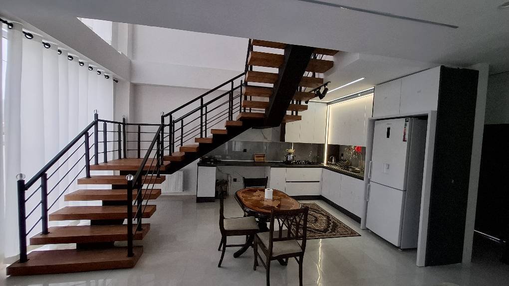 ویلا سه خوابه دوبلکس استخردار آبگرم طبیعت