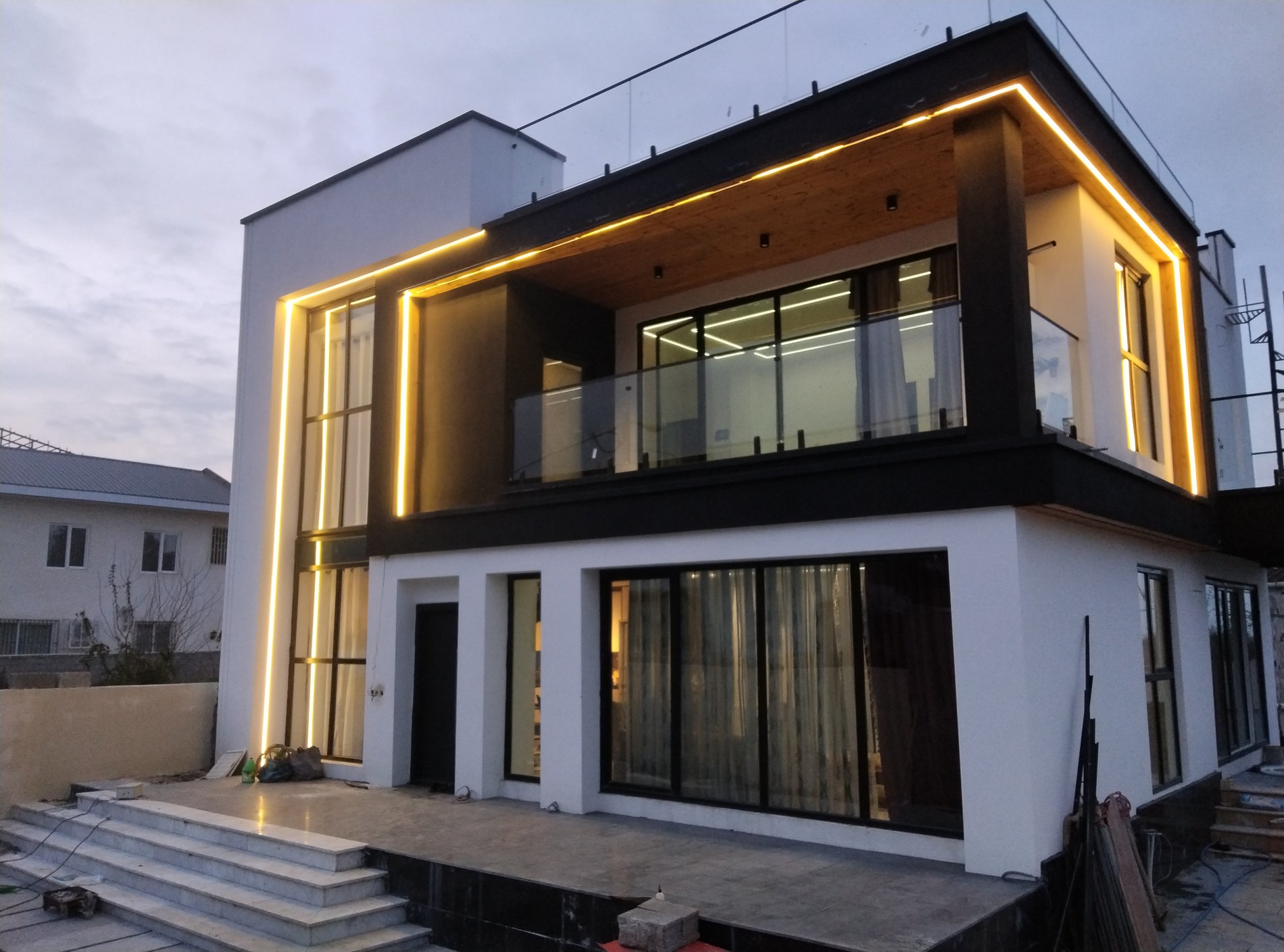 ویلا سه خوابه دوبلکس استخردار آبگرم طبیعت